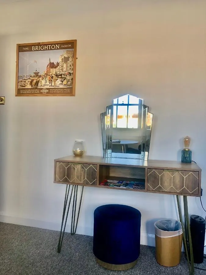 Seafront Sanctuary Beautiful Art Deco Apartment With Stunning City & Sea Views Brighton 0*,
